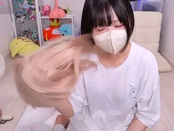 chii_chan_o0のStripchatで無料ライブポルノ