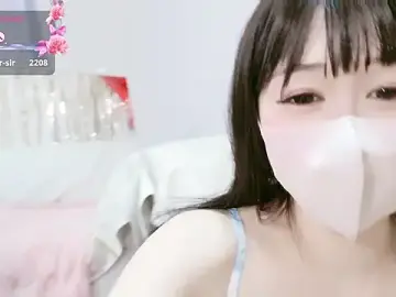 aaanyanのStripchatでセックスチャット