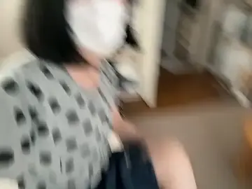 riri_riri_jpのStripchatで最高のライブ配信