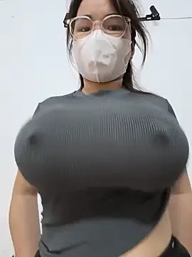 MiuMiu_loveeのStripchatでヌードカメラ