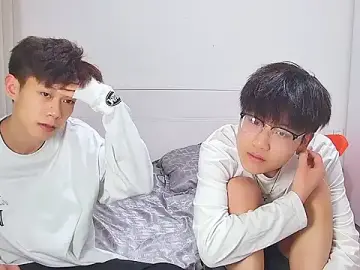 KK-cuteboyのStripchatでライブチャット