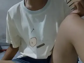 Bjorn357のStripchatで無料ポルノカメラ