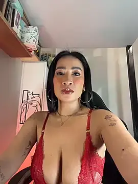 AsianMilfSherylのStripchatで高画質ウェブカメラ