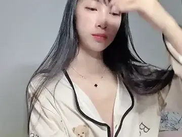 Lili-2のStripchatで最高のライブ配信