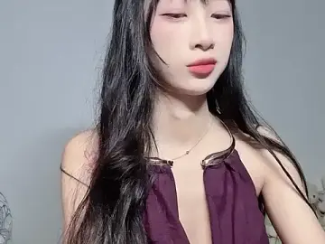 Lili-2のStripchatで無料ライブポルノ