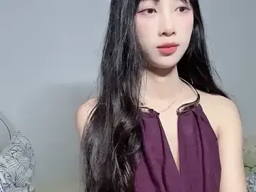 Lili-2のStripchatでセックスカメラ