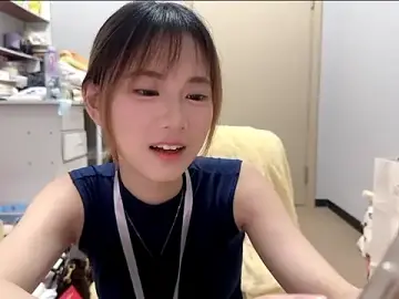 Ann-cookieのStripchatでライブポルノ配信
