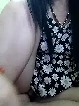 Hangem111のStripchatでアダルトビデオチャット