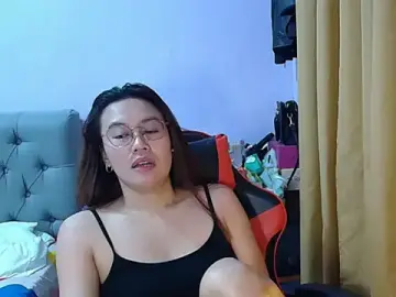 crizzybelのStripchatでプライベートチャット