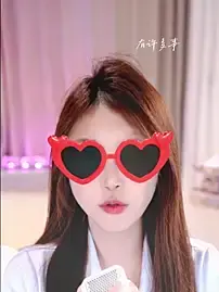KKEHBYBAのStripchatでアダルトカメラ配信
