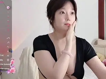 _flipped_のStripchatで高画質ウェブカメラ