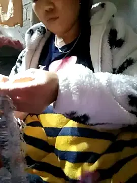 jienrrrのStripchatで無料ライブポルノ