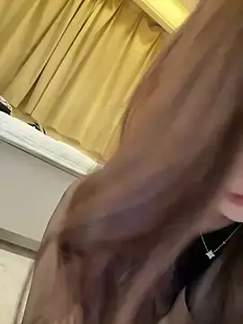 bdbdzsのStripchatで今すぐ視聴可能なセックスカム
