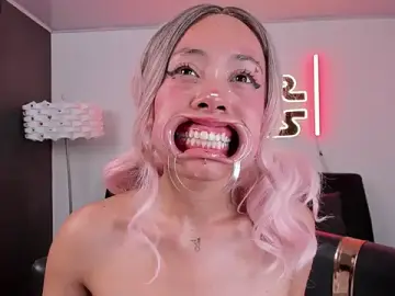 miss__mariaのStripchatで今すぐ視聴可能なセックスカム