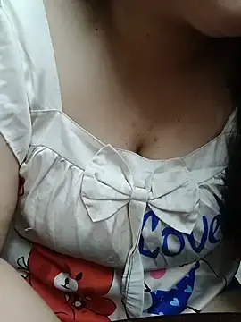 _Babyrose_のStripchatでヌードカメラ