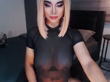 MistressAicaのStripchatで今すぐ視聴可能なセックスカム