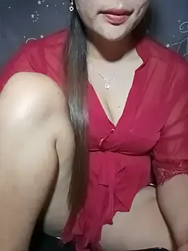 Silylina6969のStripchatでセックスカメラ