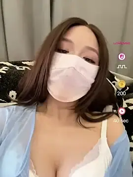 Felicity_88のStripchatでライブポルノ配信