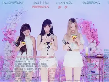 Luckygirls-339のStripchatでライブポルノ配信