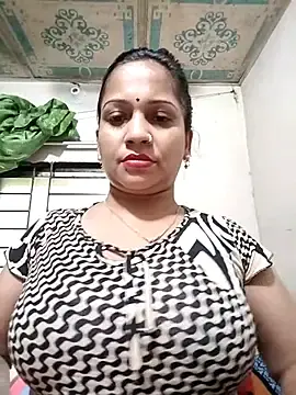 Payel_50のStripchatで高画質ウェブカメラ