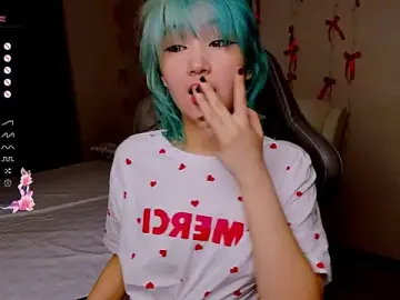 Milla_AheoのStripchatで人気のアダルト配信