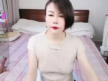 awanataのStripchatでライブチャット