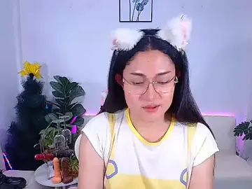 plysaithailandのStripchatで高画質ウェブカメラ