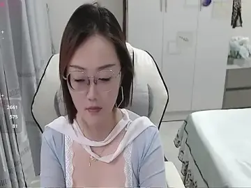 -orange_のStripchatでアダルトビデオチャット