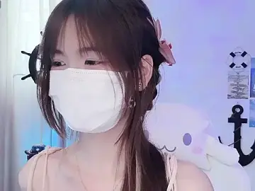 Your-SunshineのStripchatでセックスカメラ