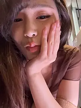 nidekikibabe-2026のStripchatでプライベートチャット