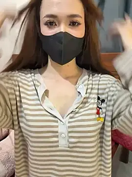 QuynhbabysexyのStripchatでライブチャット