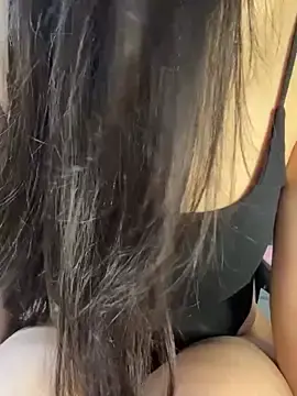 Charmaine_68のStripchatで今すぐ視聴可能なセックスカム