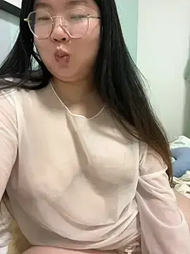 xxwang20のStripchatで今すぐ視聴可能なセックスカム