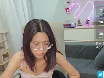 littlemiilkのStripchatでヌードカメラ