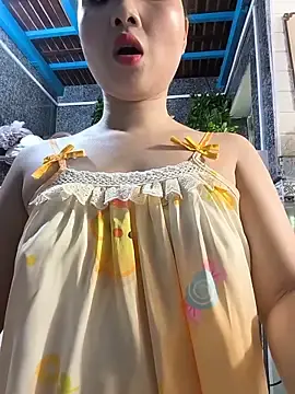Okleotina9のStripchatでプライベートチャット