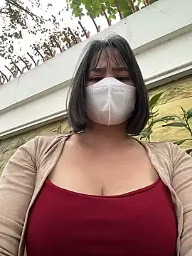 May-SquirtのStripchatで人気のアダルト配信