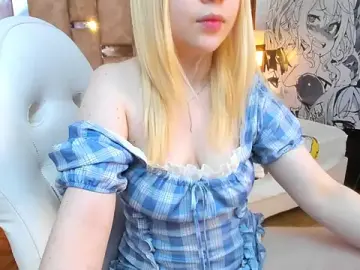 Melody_LoliiのStripchatで高画質ウェブカメラ