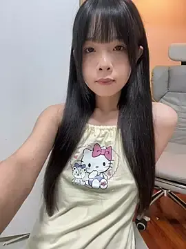 qiqi_xのStripchatで人気のアダルト配信