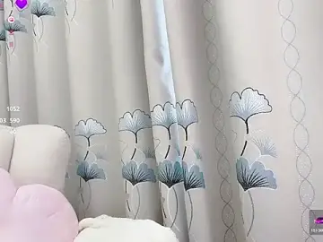 Darcy_xixiooのStripchatで高画質ウェブカメラ