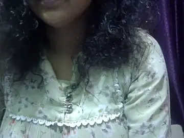Sonali_SaxenaのStripchatでヌードカメラ