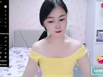 Elvira_babyのStripchatでセックスカメラ