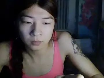 CarlyJoyのStripchatで今すぐ視聴可能なセックスカム