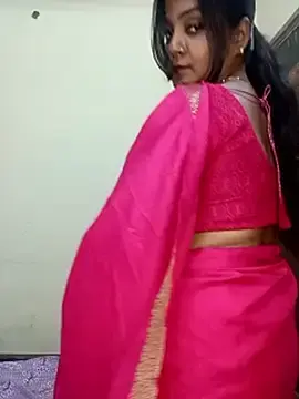Miss-RiyasinghのStripchatでセックスチャット