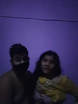 Desi_girl002のStripchatでライブチャット