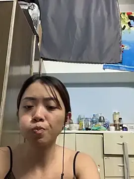 Minee1202のStripchatでアダルトカメラ配信
