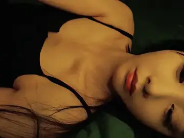 Fudzik0のStripchatでセックスカメラ