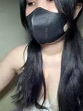 Athena20001のStripchatで今すぐ視聴可能なセックスカム
