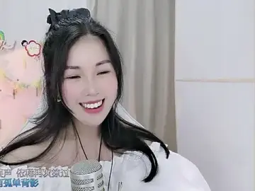 HK_angelchloeのStripchatでヌードカメラ