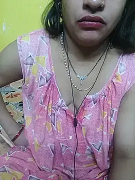 PrincessrooohのStripchatでヌードカメラ