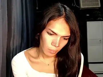 GORGEOUS_CARMEEのStripchatでライブセックス映像